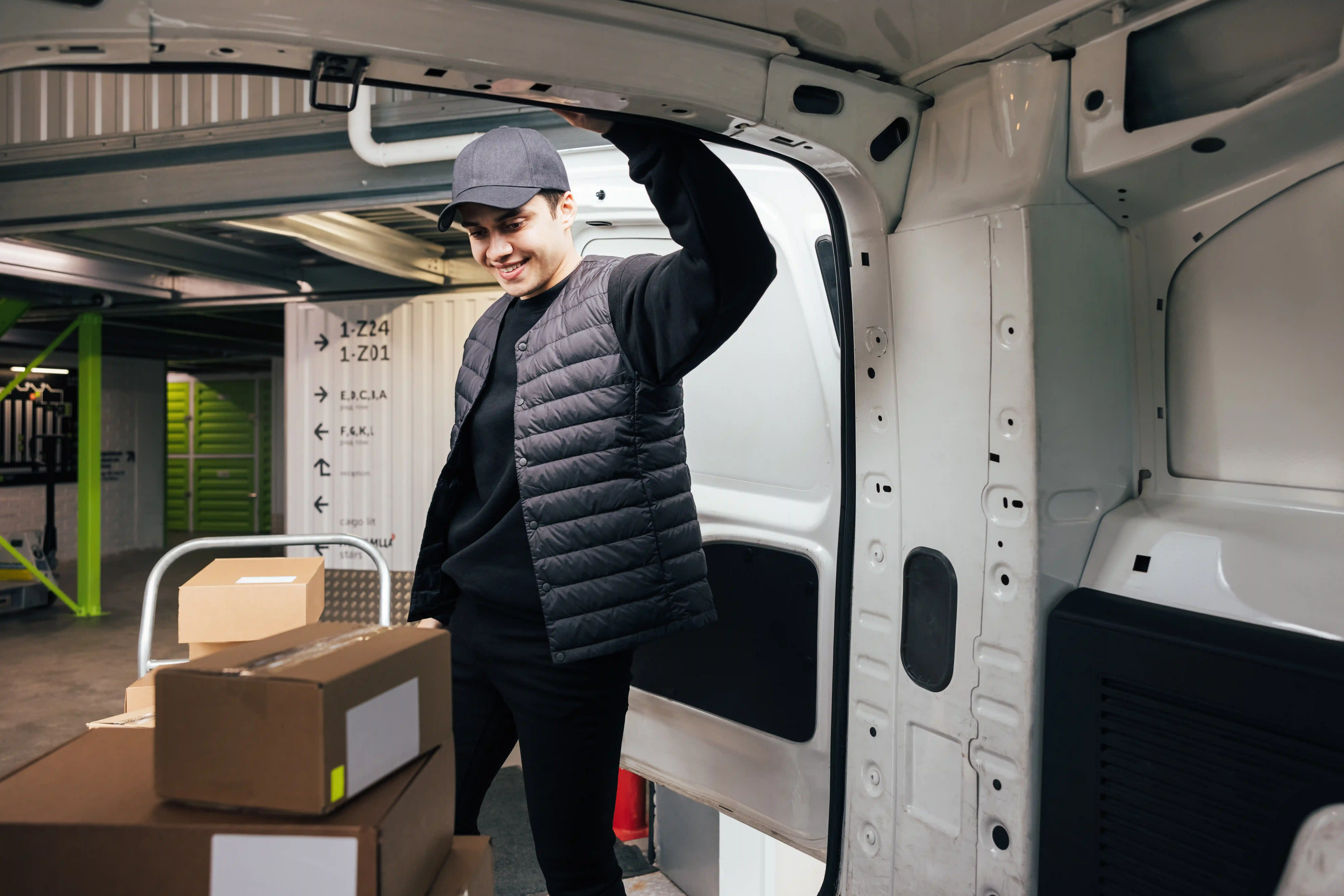 Van Thats Quick courier with delivery van